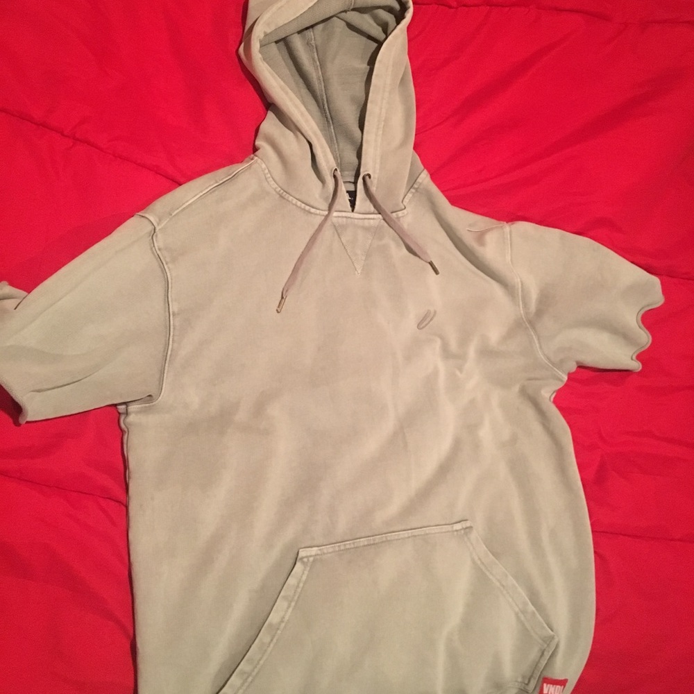 VNDL short sleeve hoodie